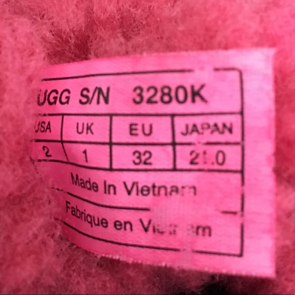 Girls Bailey Bow Uggs - Picture 8 of 8